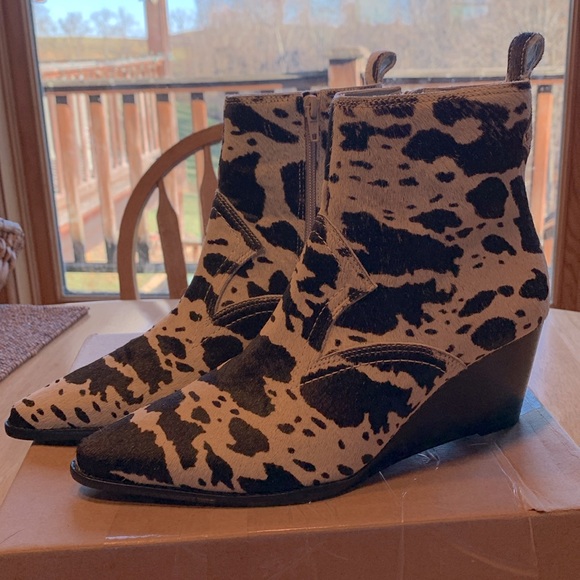 Matisse Essentials Black & White Spots - Picture 3 of 3